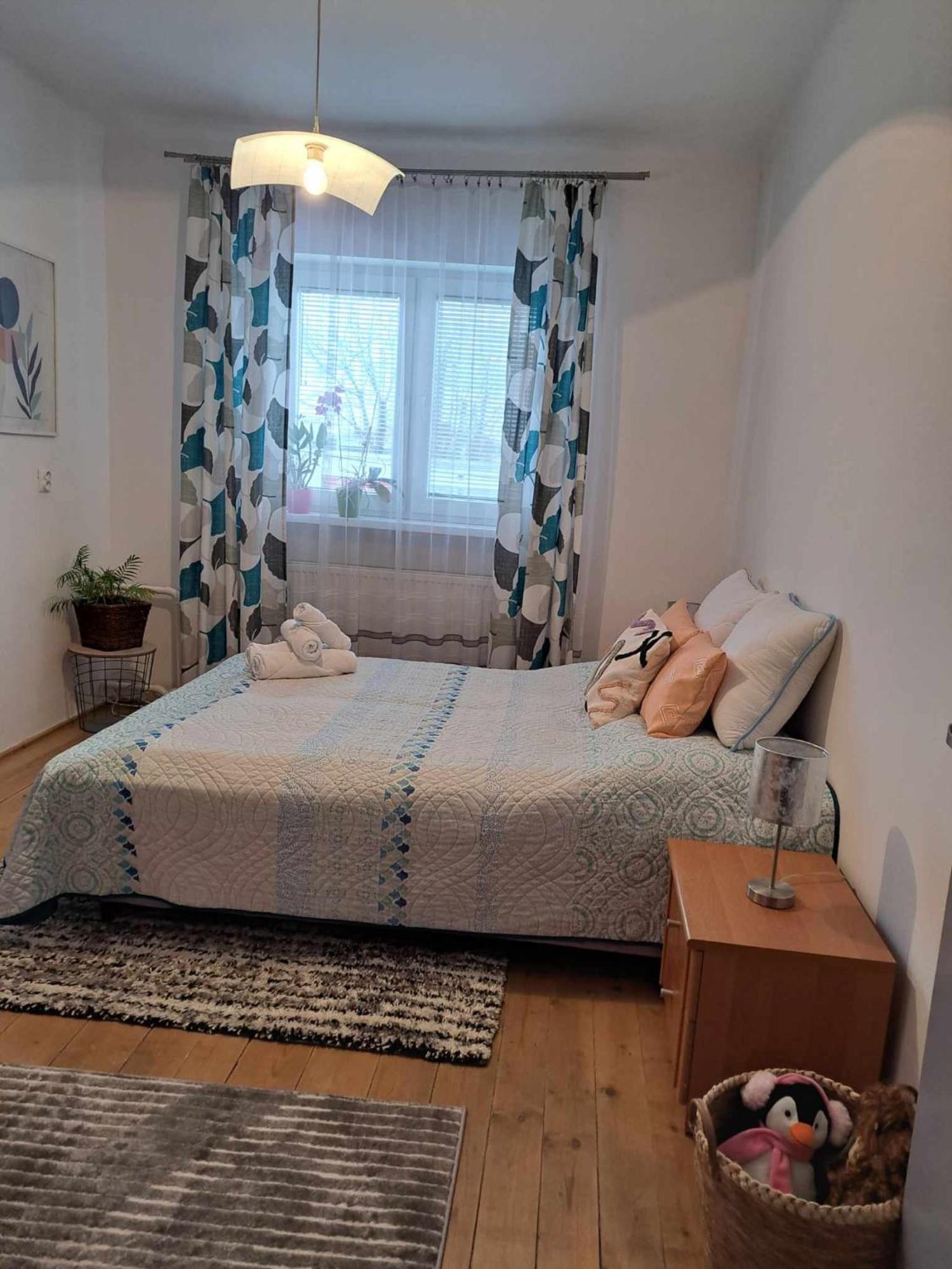 Cozy Town Center Retreat Apartman Révkomárom Kültér fotó