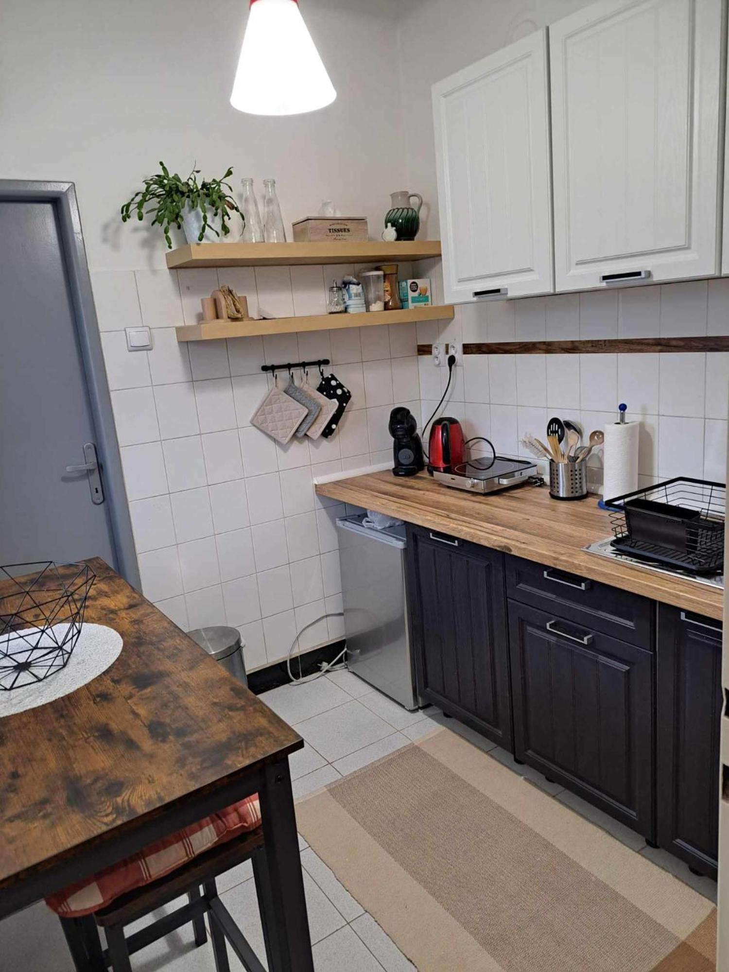 Cozy Town Center Retreat Apartman Révkomárom Kültér fotó